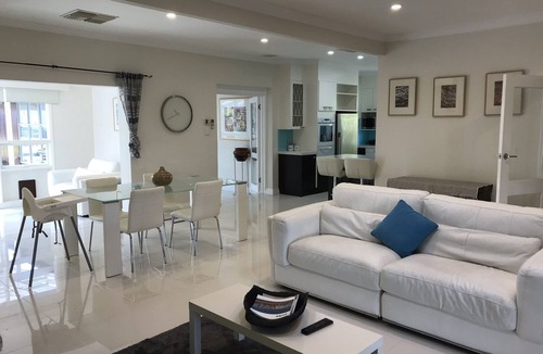 Semaphore South House | Semaphore Beach and Pool House