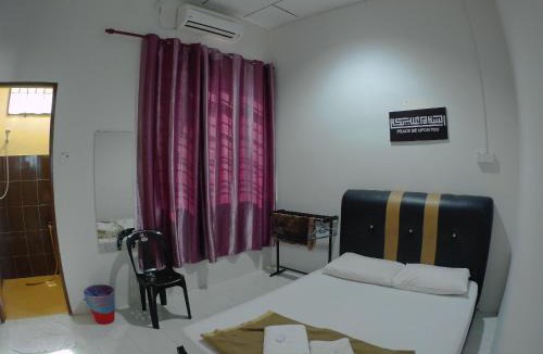 Kampung Sura Masjid Hotel | Semarak Beach Inn