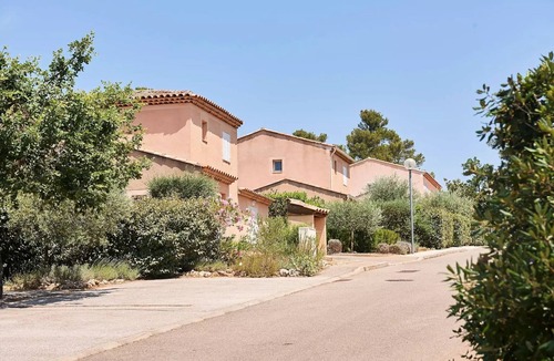 Nans-les-Pins Villa | Semi-detached bastide, 1 bathroom, sleeps 4