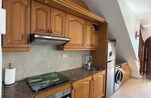 El Casalot House | Semi-detached house in a quiet area