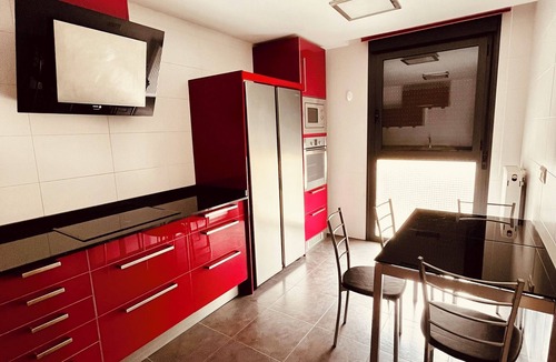 Viana House | Semi-detached house 6Kms from Logroño, with breakfast and pool! In wild nature.