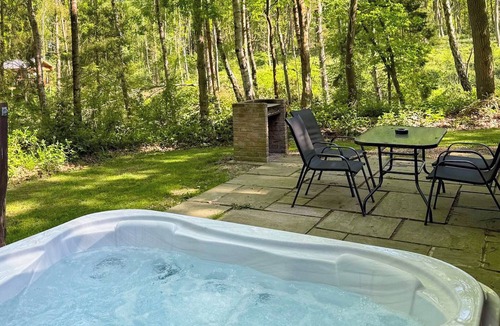 Overton-on-dee Ski Chalet | Semi-detached lodge with modern styling features.