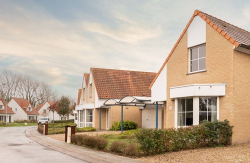 Berck-sur-Mer Villa | Semi-detached villa Cosanne - 3 bedrooms at Dormio resort Berck sur Mer
