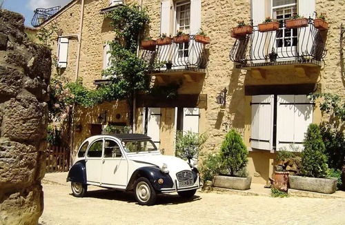 Lanzac Villa | Semi-detached villa, 1 bathroom, sleeps 6