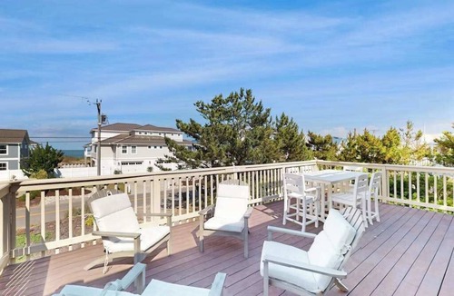 Sandbridge House | Semi oceanfront house with outdoor pool and cabana - steps to beach