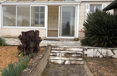 Loches House | Semi-troglodyte and atypical house