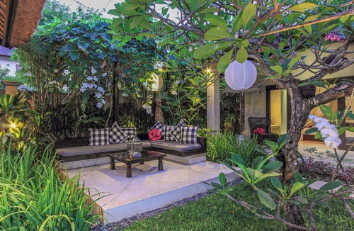 Central Seminyak Villa | Seminyak villa close to all the famous hotspots!