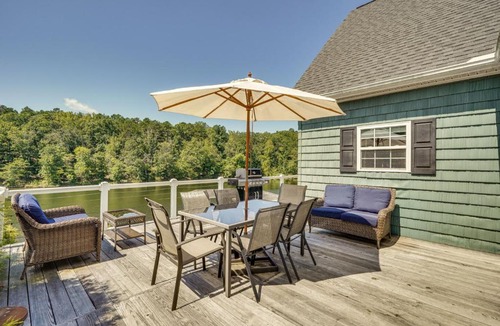 Semora House | Semora Vacation Rental w/Dock on Hyco Lake!