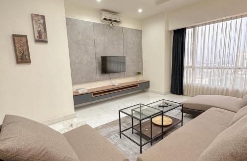 Permata Hijau Apartment | Senayan Jakarta Oasis - Gym, Pool, Netflix