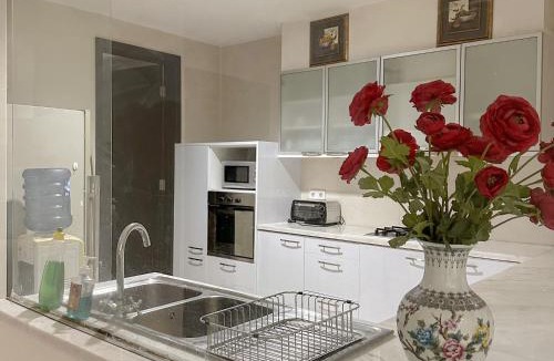 Permata Hijau Apartment | Senayan Jakarta Oasis - Gym, Pool, Netflix