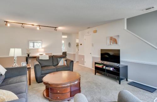 Keowee House | Seneca Escape w/Screened Patio: Near Lakes!