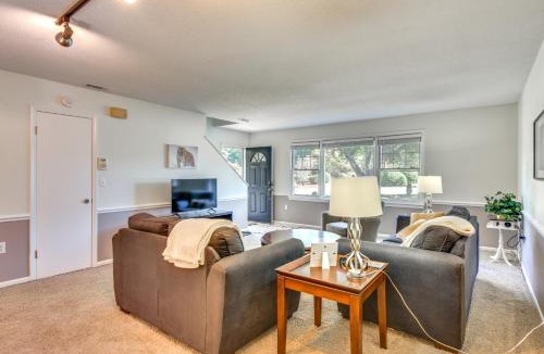 Keowee House | Seneca Escape w/Screened Patio: Near Lakes!