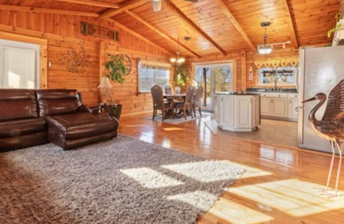 Geneva Cabin | Seneca Hideaway Main Cabin