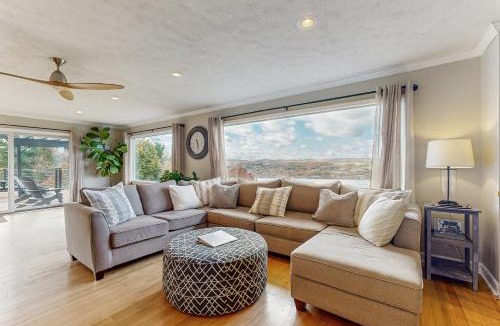 Burdett House | Seneca Lake Overlook - Unit A