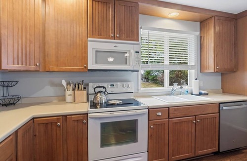 Town of Torrey House | Seneca Lakefront | FLX Getaway | Private Dock