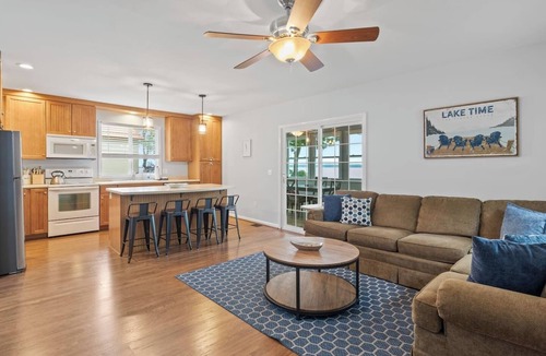 Town of Torrey House | Seneca Lakefront | FLX Getaway | Private Dock