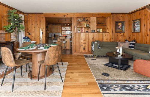 Town of Torrey House | Seneca Lakefront | Hot Tub, Sauna & Epic Game Room/Bar