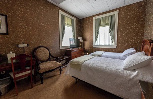 Geneseo Bed & Breakfast | Seneca Room - Big Tree Innnn