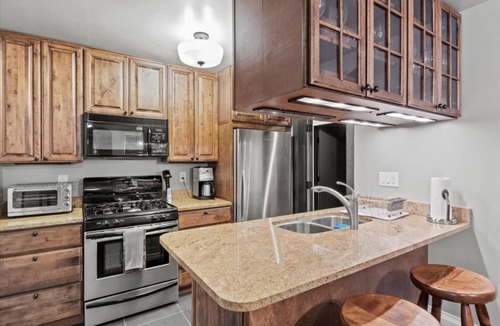 Seneca Falls House | Seneca Wine Trail | Near Seneca & Cayuga Lake
