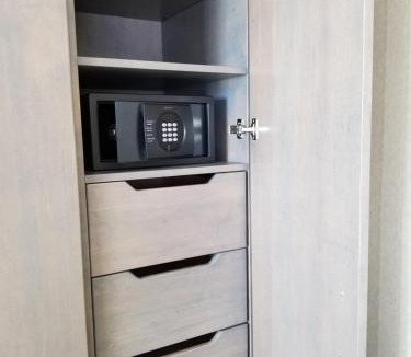 North Berkeley Hotel | SenS Hotel & Vanne Bistro Berkeley