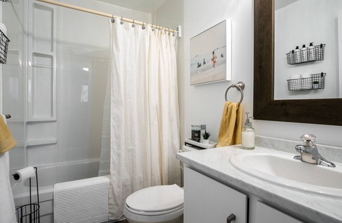East Hants House | Sensible Suites Full Home 10 mins to Airport