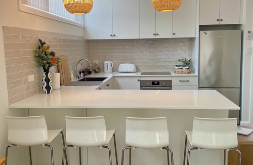 Normanhurst Cottage | Separate, 2 bdr brand new dwelling