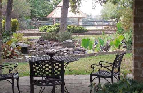 Mineola House | Separate comfortable guest house