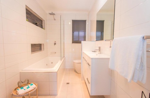 Seppeltsfield House | Seppelts View Cabins