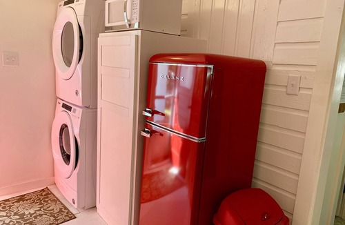 Nauvoo House | Sept-May ask for 30% Discount! The Red Cottage-30-DAYS OR LONGER-TERM RENTAL!