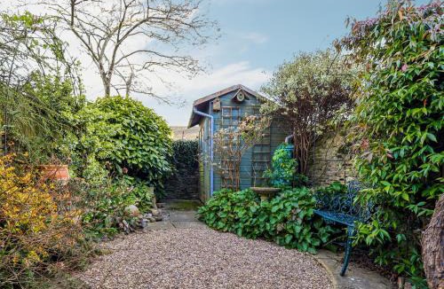 Lechlade House | September Cottage