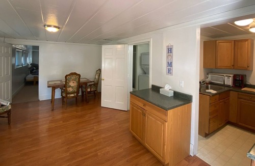 Sequim Cottage | Sequim Dungeness River/Game Farm. Yellow Cottage