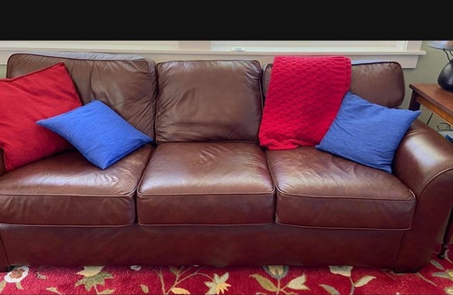 Sequim Cottage | Sequim Dungeness River/Game Farm. Yellow Cottage