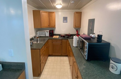 Sequim Cottage | Sequim Dungeness River/Game Farm. Yellow Cottage