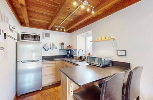 Eureka Apartment | Sequoia Cottage
