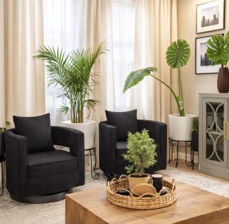 Exeter Villa | Sequoia Oasis near Downtown Exeter