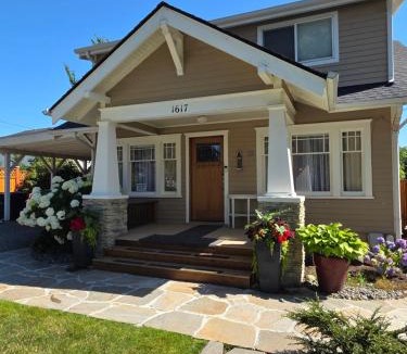 Milton House | Sequoia Vacation Rental