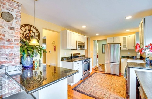 Milton House | Sequoia Vacation Rental