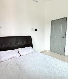 Kampung Pengkalan Baharu House | SERAI Homestay