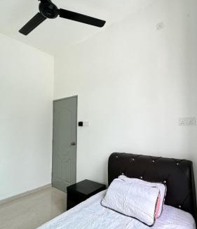 Kampung Pengkalan Baharu House | SERAI Homestay