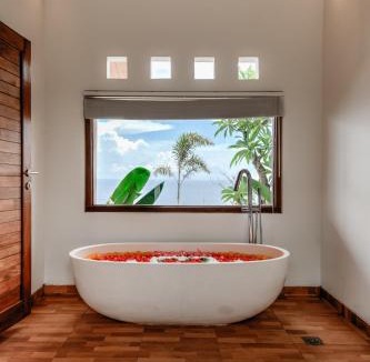 Seraya House | Seraya Cove Estate by Manara