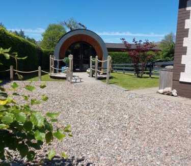 Torlundy Bed & Breakfast | Seren Garden Pod