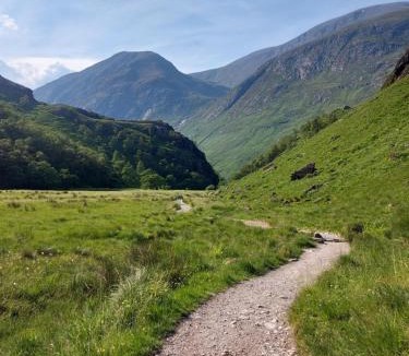 Torlundy Bed & Breakfast | Seren Garden Pod