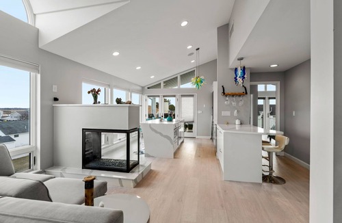 Salisbury Condo | Serendipity Beach Retreat | Penthouse | Ocean View