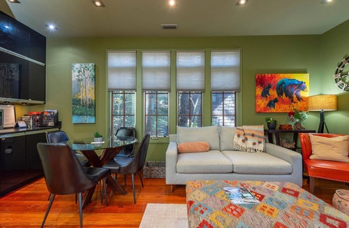 Cheshire House | Serendipity Treehaus | Chic Cheshire Village Home 1 Mile from Black Mtn