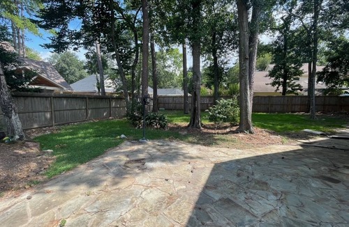 Grogan's Mill House | Serene 1-bedroom Loft-Style with Pool in the Heart of The Woodlands