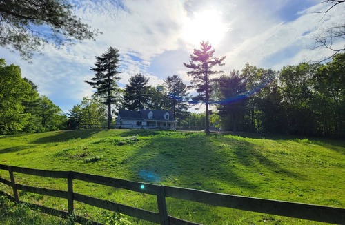 Belchertown Apartment | Serene 1-bedroom suite on 75 acre horse property