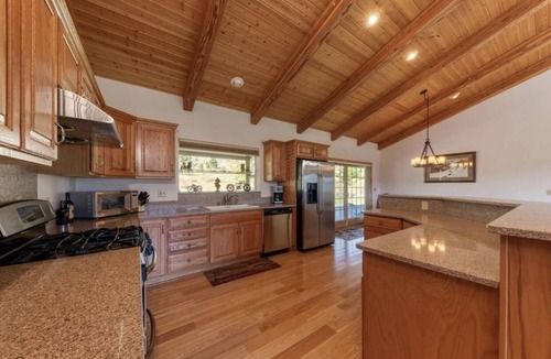 Beckwourth Cabin | Serene 12 acre mountain escape
