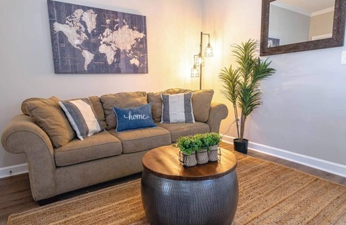 Montgomery Apartment | Serene 1BR Cottage Hill | Pet-Friendly Escape