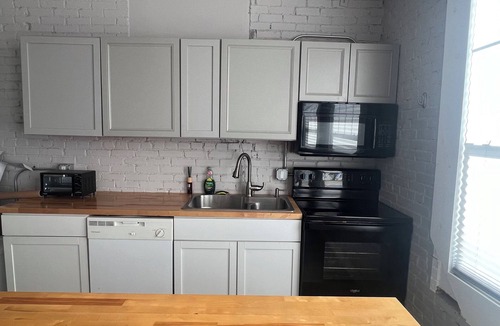 Hillsboro Apartment | Serene 2-bedroom apartment in charming Hillsboro
