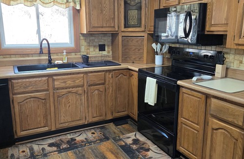 Shelbyville Other | Serene 2-bedroom farmhouse with country charm near Shelbyville